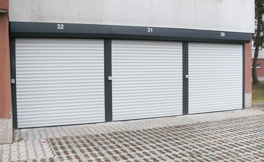 Garagen-Rolltore-von-außen-montiert-805