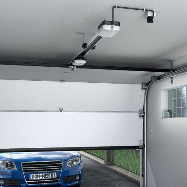 Teaser-Garagentoreantrieb-bas-plus